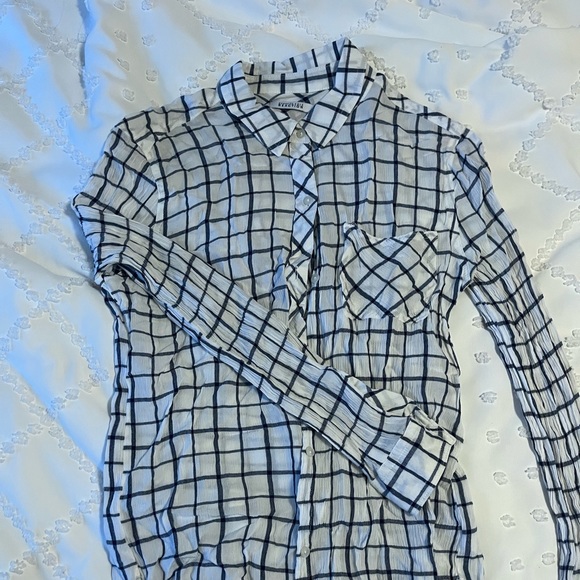 Woman’s white and navy flannel - Picture 1 of 2